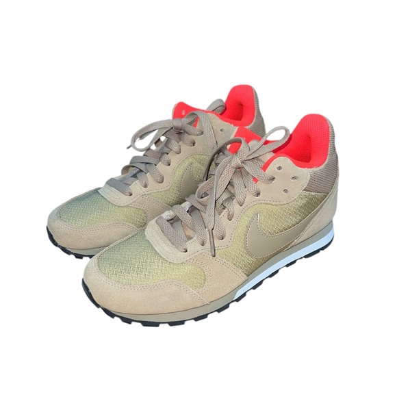 Nike Women's MD Runner 2 Athletic Sneakers Tan Neon Orange Size 6.5 Walking